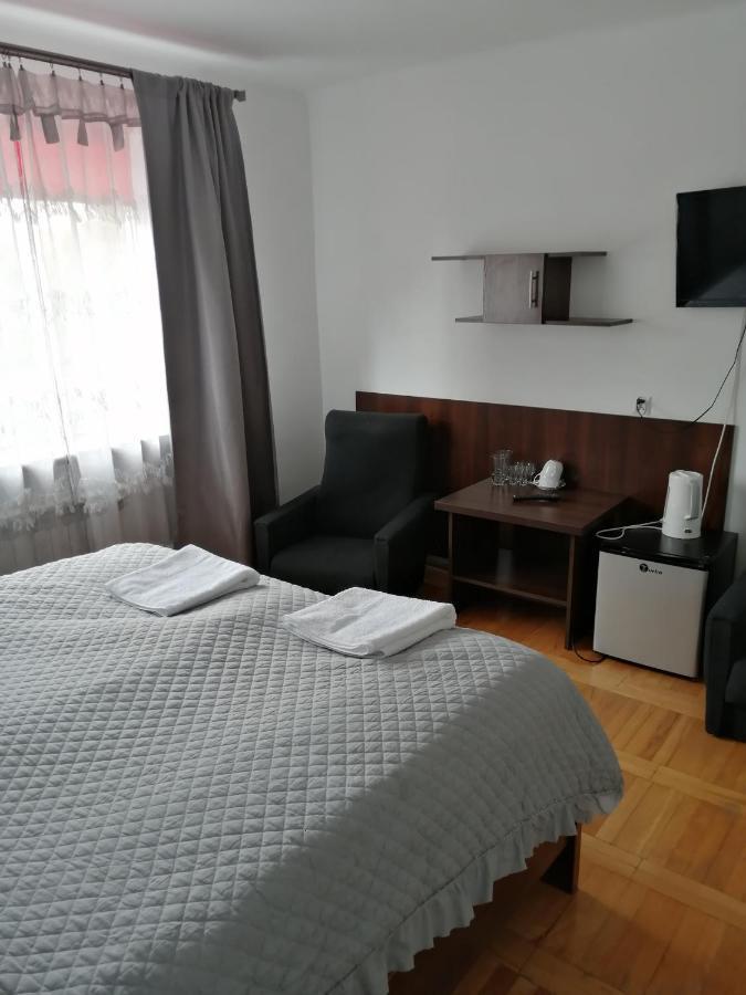 Dukat Hotel Horyniec ภายนอก รูปภาพ