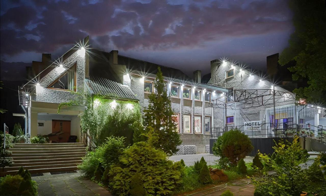 Dukat Hotel Horyniec ภายนอก รูปภาพ
