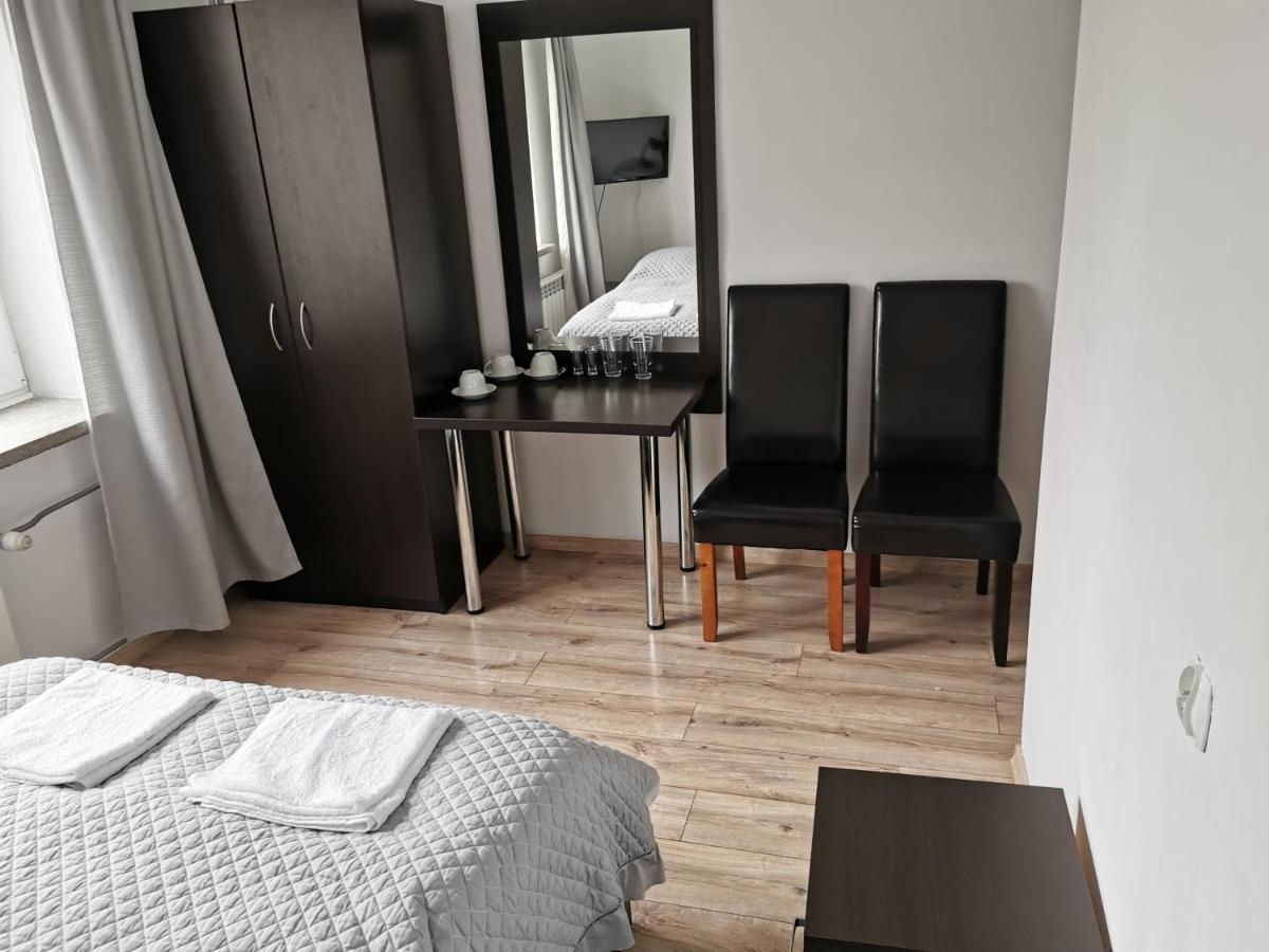 Dukat Hotel Horyniec ภายนอก รูปภาพ